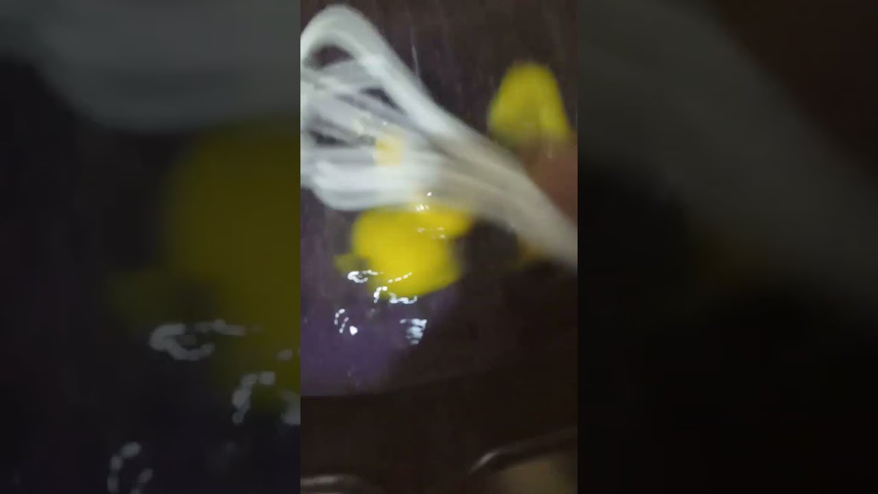 من غير لا فرن ولا بوتاجاز ولا ميكرويف كيكه الطاسه ولا اروع من كده خشي شوفي الطريقه هبهركوا 🍊👍👍