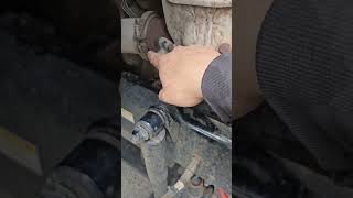 Doser injector valve replacement #freightliner #cascadia #detroitdiesel #aftertreatment #diesel