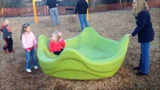 Leah & Lauren Playground Fun 12-31-2014 screenshot 3