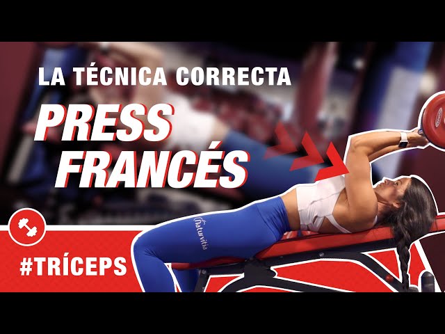 Fortalece los tríceps desde tu casa haciendo press francés sentado