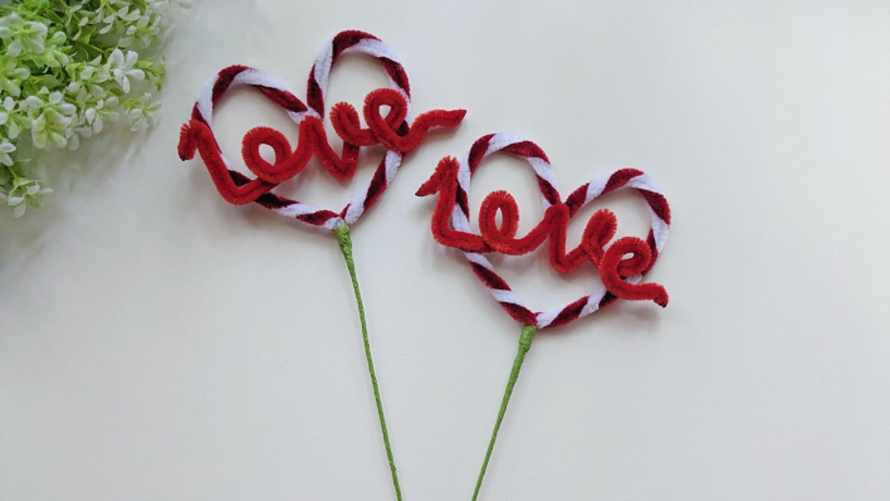 Love Heart Stick Out of Pipe Cleaners | Valentine's Crafts | Handmade Love Crafts | DIY Heart Crafts