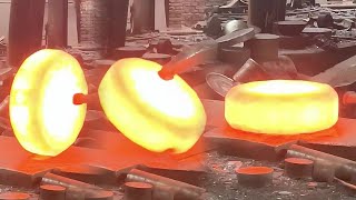 Forging Steel Billets With Hydraulic Hammer EP557