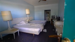 Two Abandoned Vintage Motels in the Desert : Route 95 Nevada