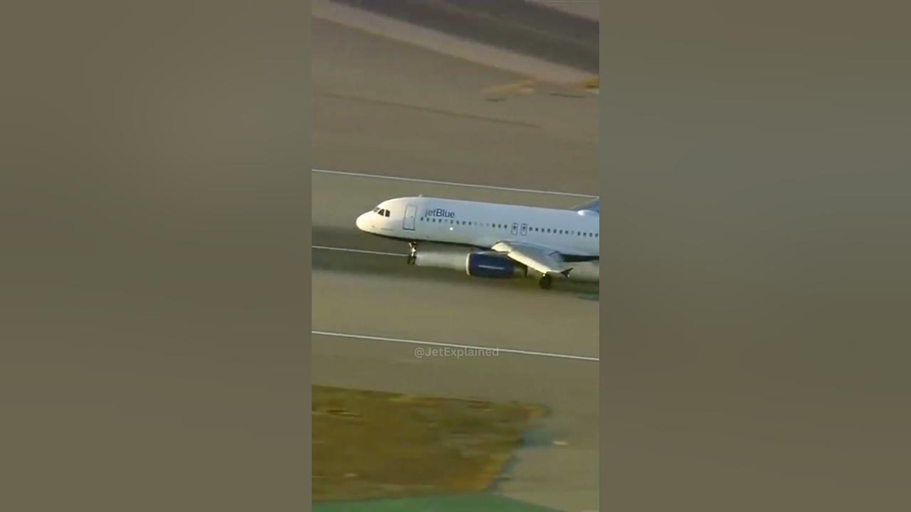 JetBlue Nose Landing Gear Failure shorts YouTube