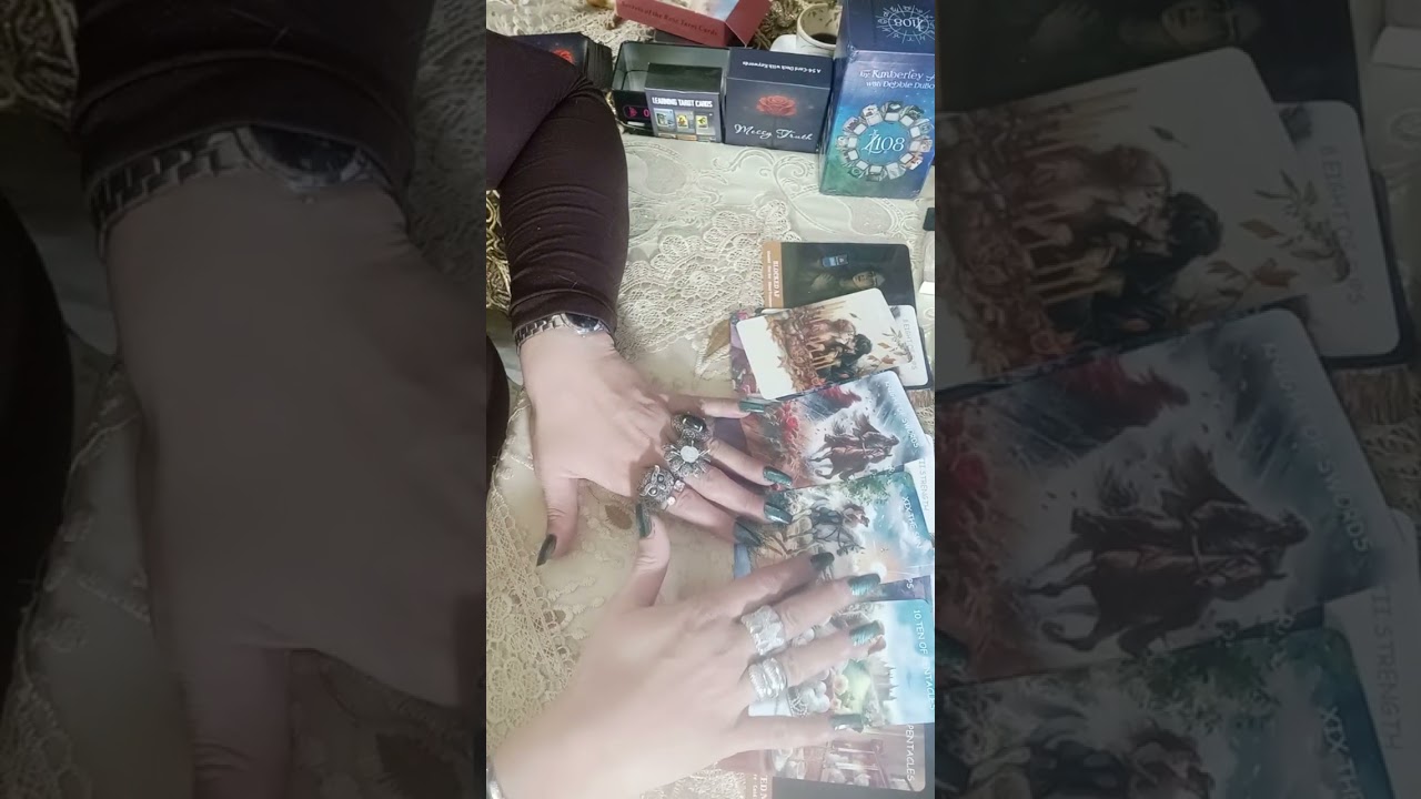 للاسف اللى كنت فاكره حبيبك ماسك عليك صور وتهديدات خلى بالك ارجوك