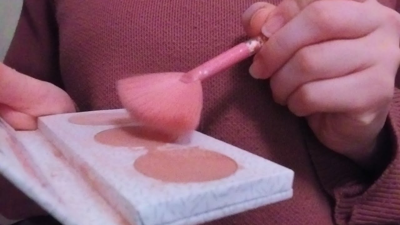 asmr doing your makeup ( no talking)