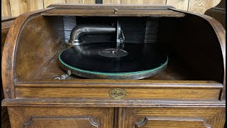 Pathe Progress Disc Phonograph
These videos by Mark Caruana-Dingli were made to showcase some of the rare machines in the Domenic DiBernardo Phonograph, Gramophone & Graphophone collection
Key words: Pathe disc Pathe Progress Disc Phonograph