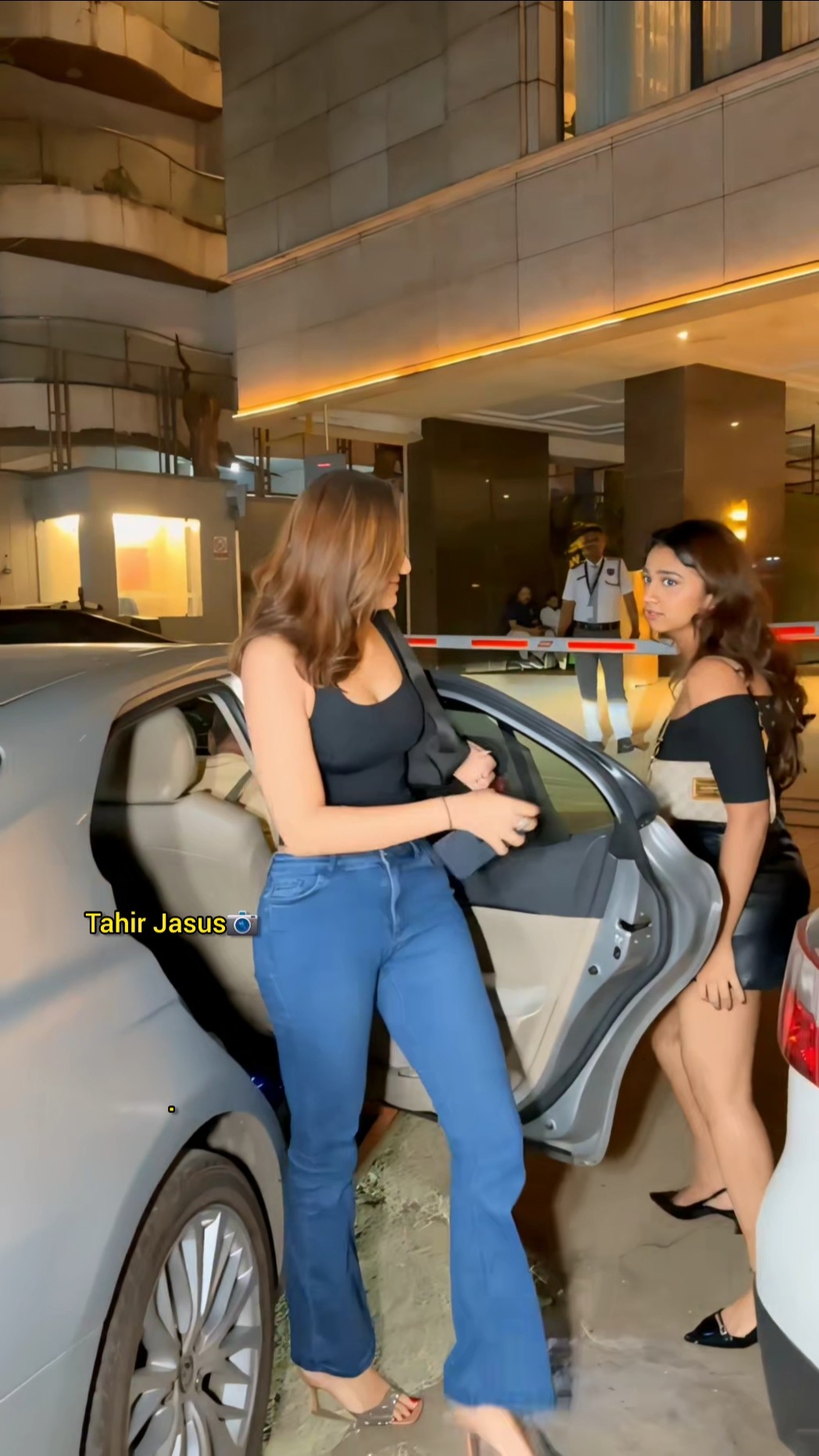 Mast L??k. #saieemmanjrekar #shorts #bollywood #tahirjasus