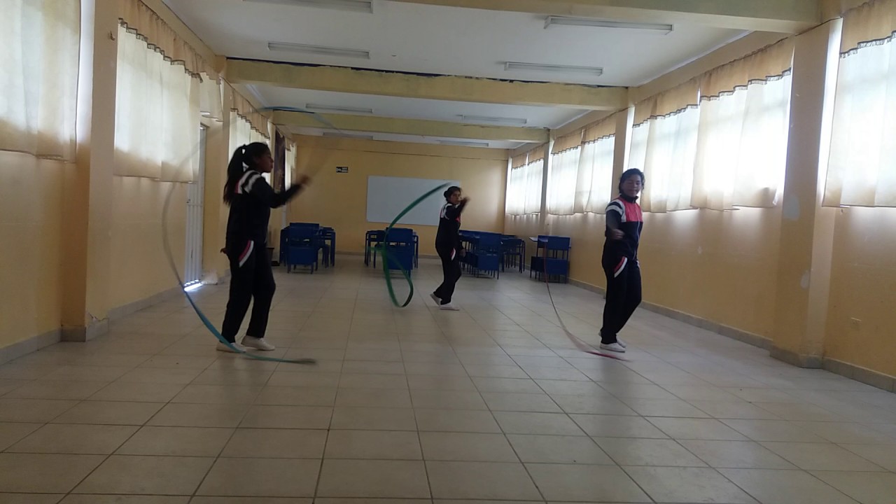 UEMO BAILE DE CINTAS