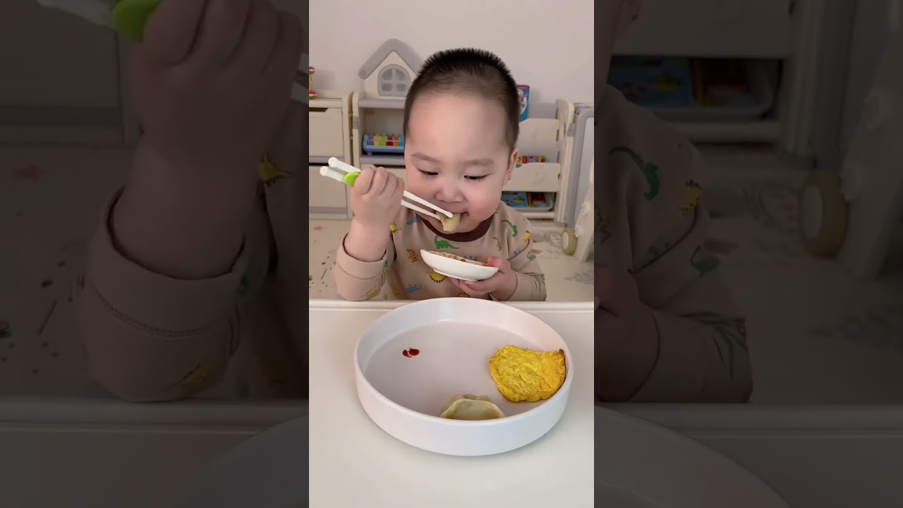 小小少年，很少烦恼？饺子皮给你制造一个：皮厚得像堵墙，嚼不断理还乱🫨 