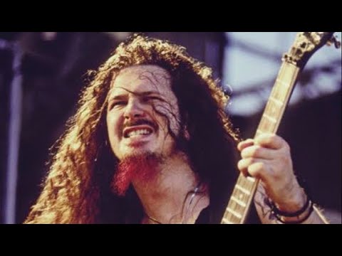 The Great Southern Trendkill Outro -  What’s the background guitar playing?