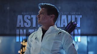 Clint Barton (Hawkeye) | astronaut in the ocean