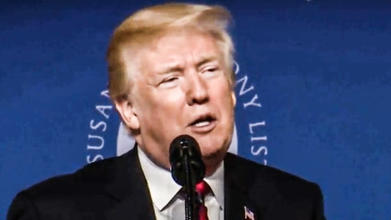 Trump's Brain Hilariously Short-Circuits During Speech