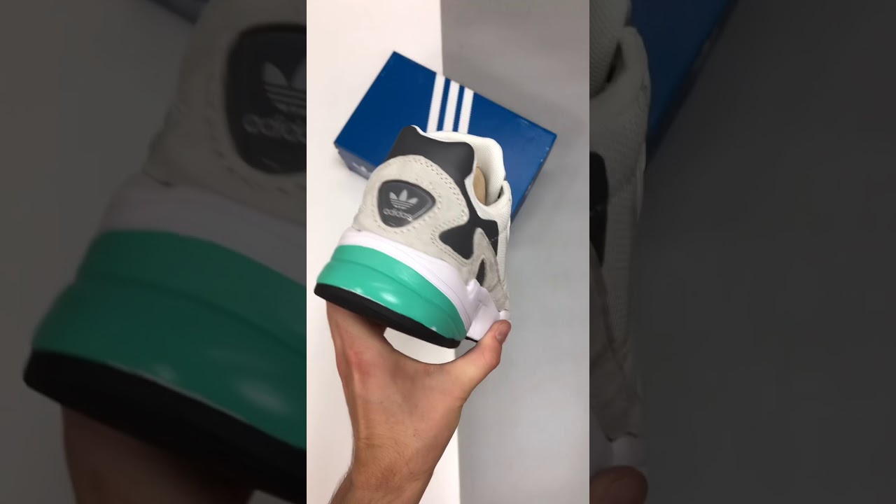 Кроссовки Adidas Falcon W