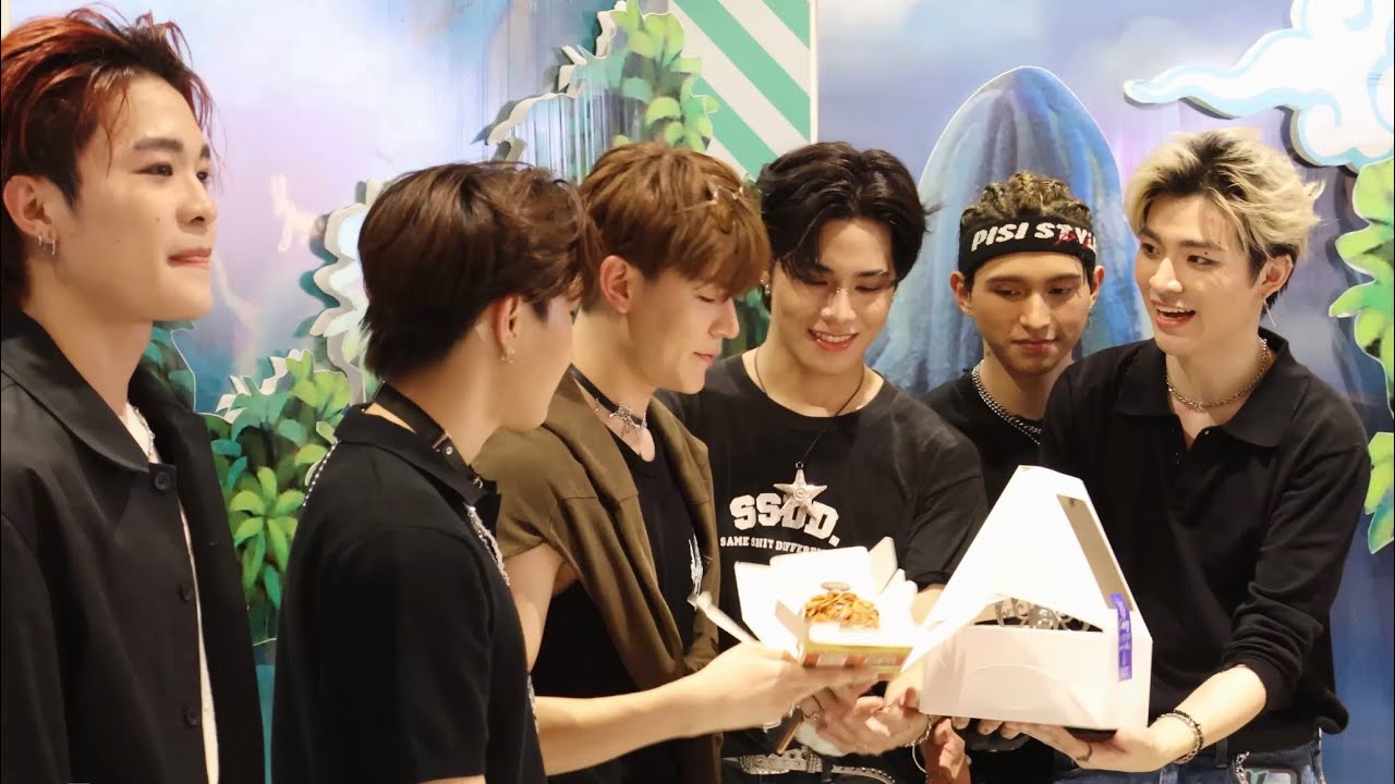 230903 [4K FanCam] Happy Birthday Shulun PRIMETIME w/Anytime💖🎉 at # ...