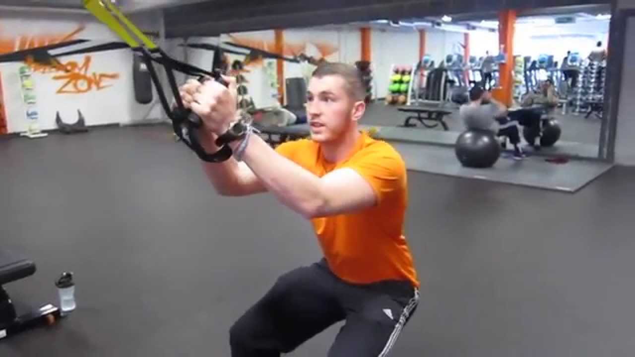 2 simple TRX exercises with Personal Trainer Matt Robinson at easyGym Kings Heath Birmingham