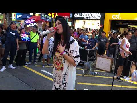 歲月無聲「深情表白*時間默默無聲的流走*一眨眼就來到尾聲*最後四次的旺角街演*Beyond 。」(2018-07-21）中國香港歌手彭梓嘉