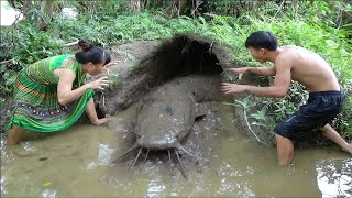 Full Video; 150 Days Dig Hole Build Físh Trap Catch catfish - Cooking Skills Fish - Unique Fishing