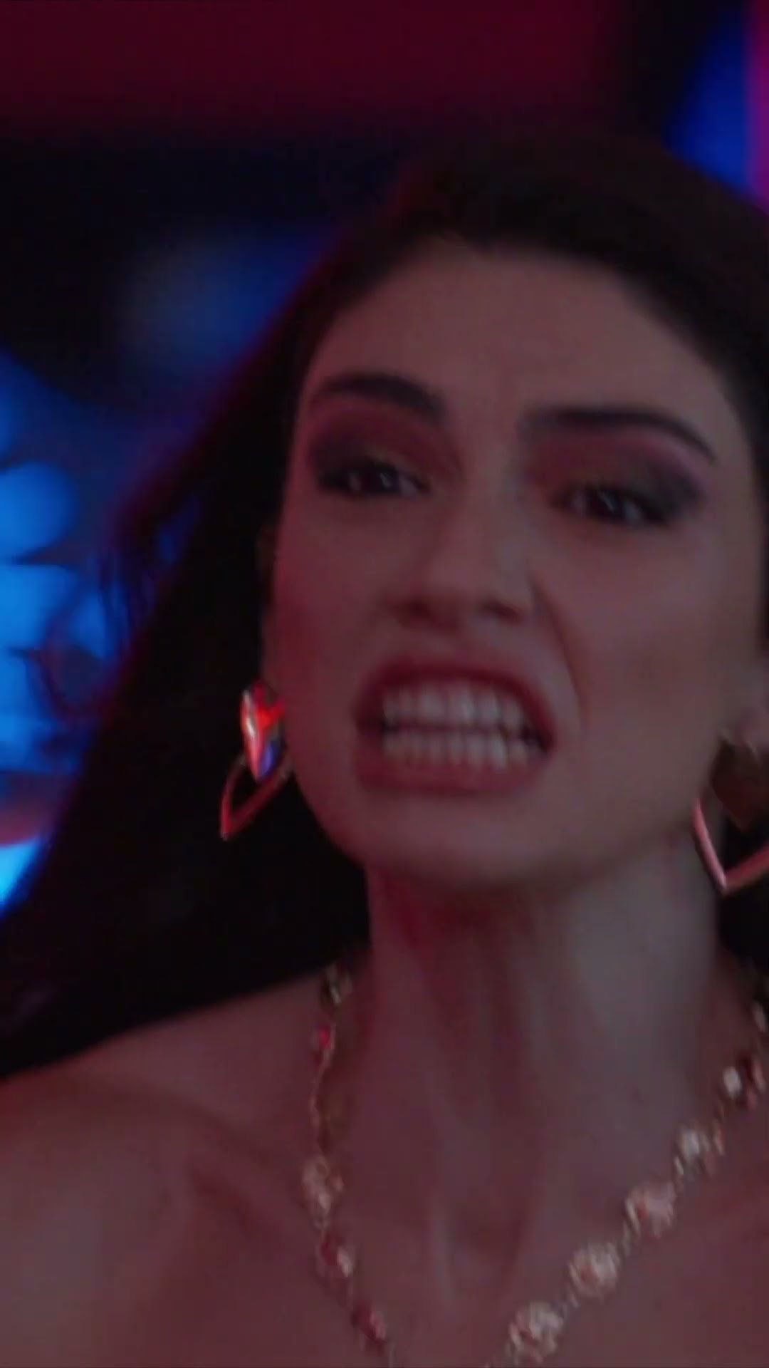 Dilber gözünü kararttı! #İnciTaneleri #Shorts