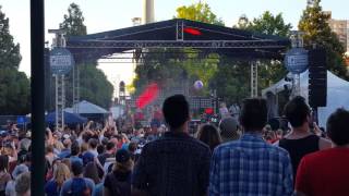 Miniatura de vídeo de "Lewis Del Mar & Anna Wise-Runaway @ Shaky Knees 2017"