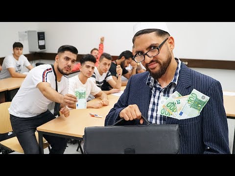 Der Lehrer Abu Antar ⎮ + 1 iPhone X Verlosung ⎮ Younes Jones