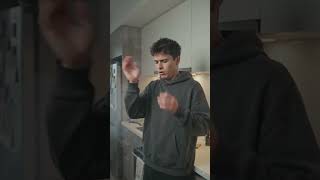 Hoodie Guy Tries Cooking#HoodieGuy#FunnyShorts #ComedyShorts#ViralShorts #YouTubeShorts#USAComedy