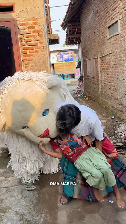 Pa ustad tohari ngumpan murid yang nakal ke can macanan