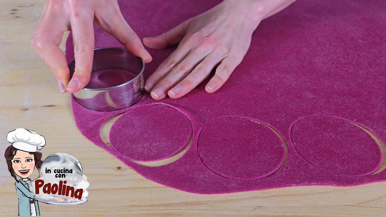 КРАСНЫЕ РАВИОЛИ. Если вы хотите удивить своих гостей, приготовьте эту пасту! Домашние равиоли