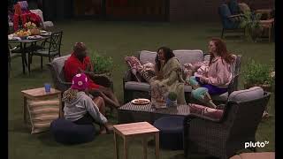 The gossiping about Vince and Morgan's long hugs and rubbing screenshot 4