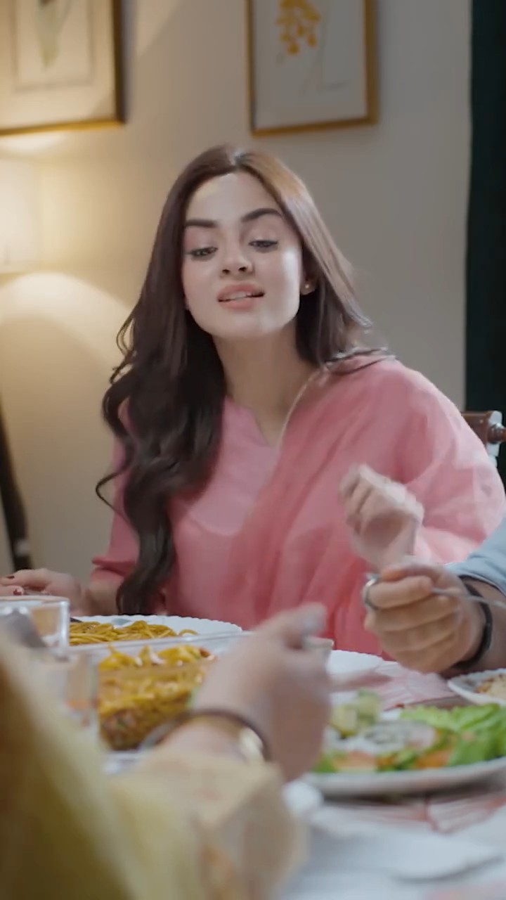 Bahu Ke Hath Ka Khana ? #aedil  #komalmeer  #shorts