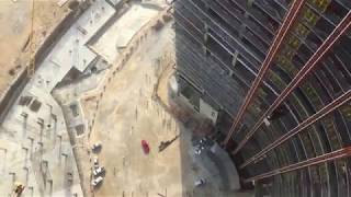 CTBUH Executive Director Travels Down Jeddah Tower Via Crane