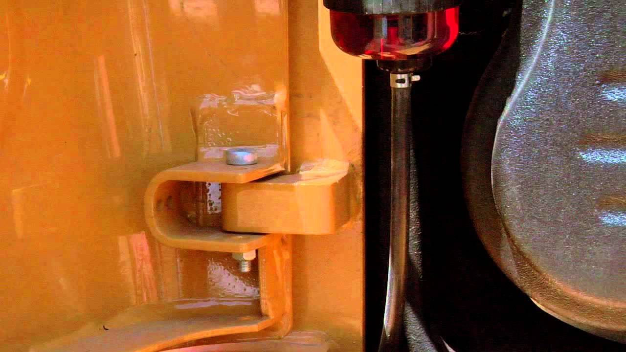 Caterpillar Skid Steer >> Cat® Skid Steer Loader | Fuel Water Separator - YouTube Caterpillar Skid Steer >> Cat® Skid Steer Loader | Fuel Water Separator - YouTube