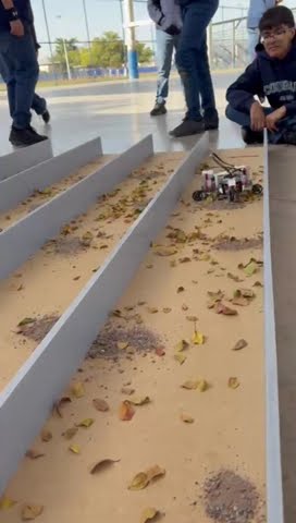 Carrera de insectos #robotics #engineering #ingenieria #drone #arduino ...