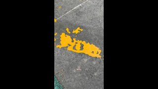 你敢看吗?地板上的诡异故事! #创意涂鸦  #治愈  #快成长计划  #影画演绎未来之星 