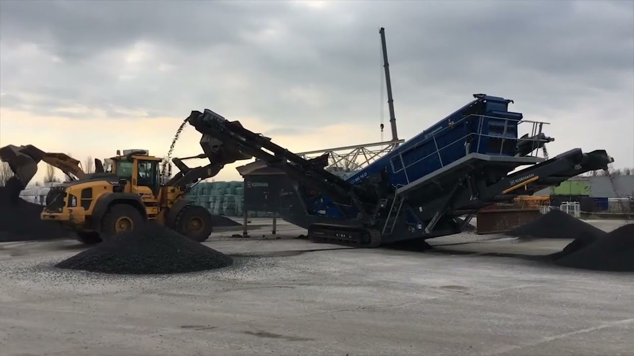 From quarry to beautiful sieved beach pebbles