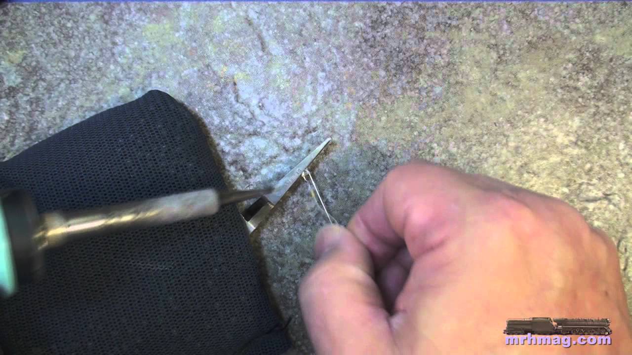 Wiring for model train locomotive LED lighting - YouTube
