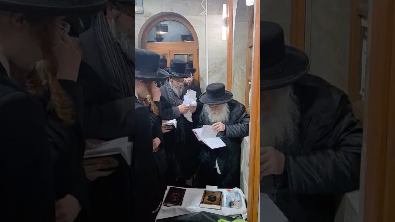 כ"ק גאב"ד מאקווא בתפילה בציון רבי ישיעלה מקרסטיר