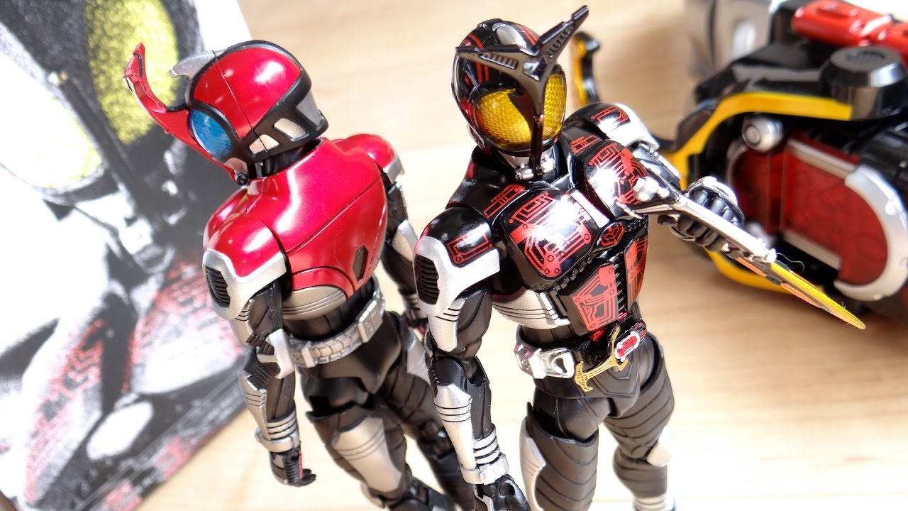 フィギュアーツ 真骨頂　仮面ライダーカブト