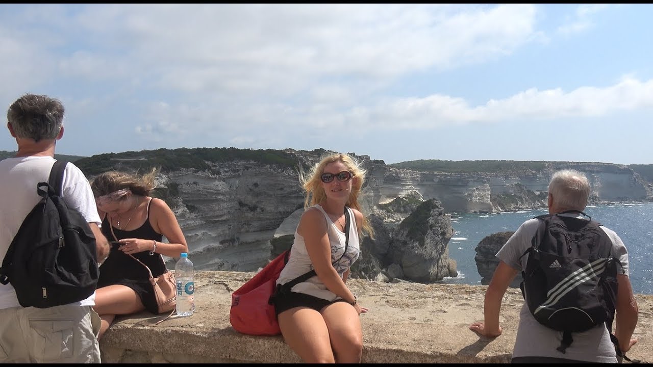 Strait of Bonifacio: Short stop in town before we sail over to the Balearics - EP64 Sailing Seatramp