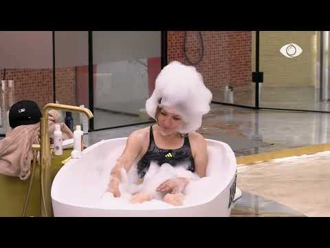 “A jam hot?”/ Egla lahet në vaskë e vetme dhe mbulohet me shkumë - Big Brother Albania VIP 3