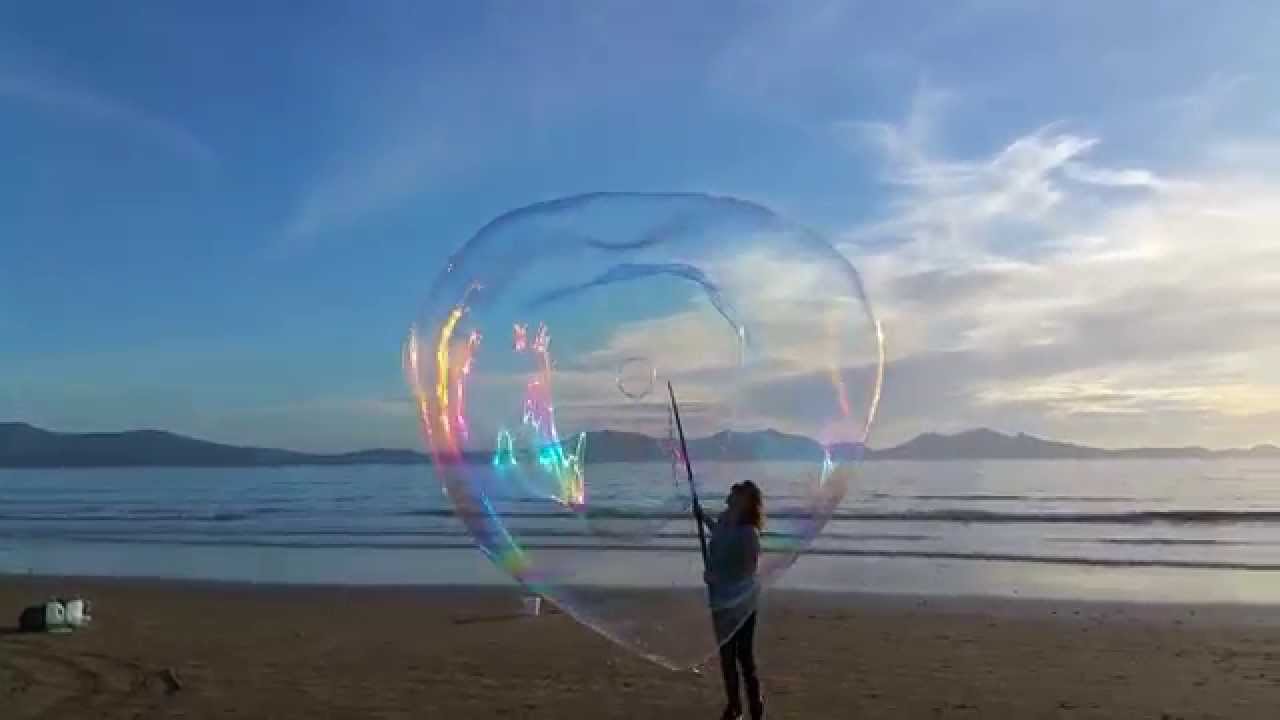 giant bubbles at newborough