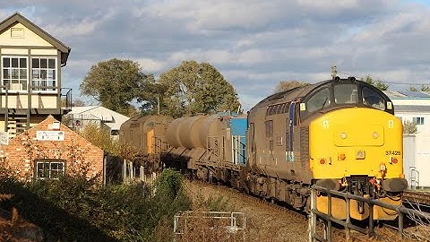 Filthy Tractors 37422 & 37425 thrash around Wroxham with 3S01 RHTT