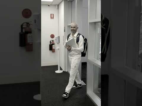 Gaz forgot his pass 😅