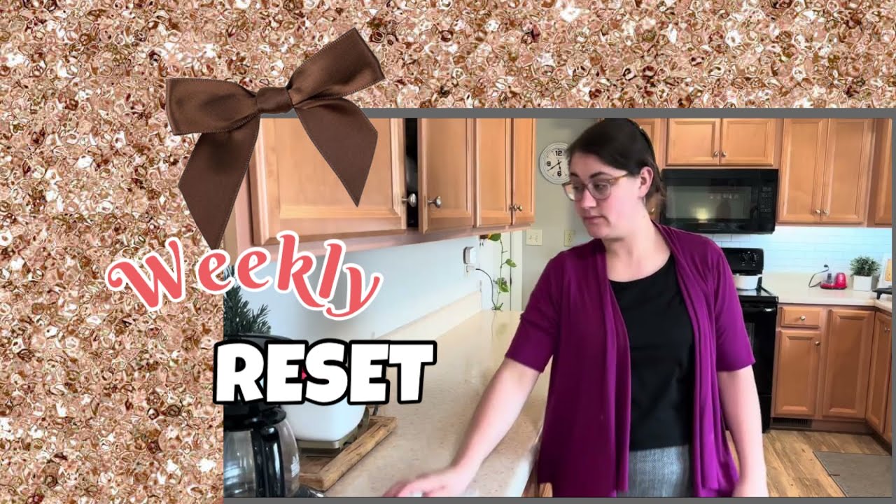 Cleaning Motivation, laundry overload, Christmas treat! 