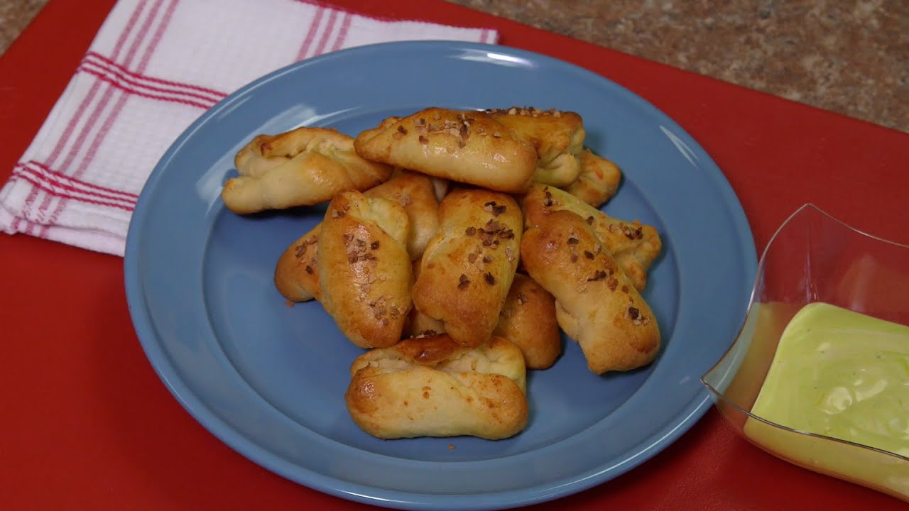 Urban SNAP-Ed Easy, Tasty, and Affordable Recipe:  Baked Cheesy Pretzels