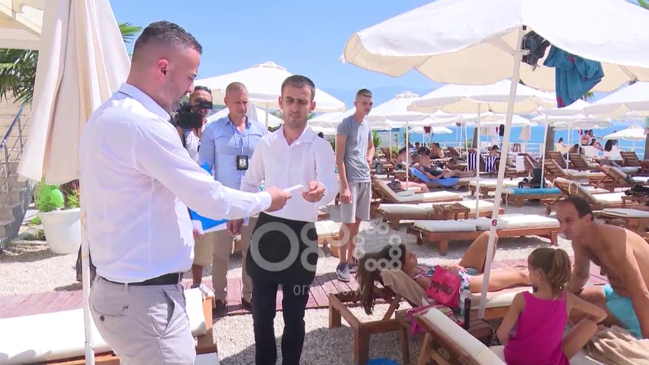 Ora News - Bllokohen hotele dhe markete në jug