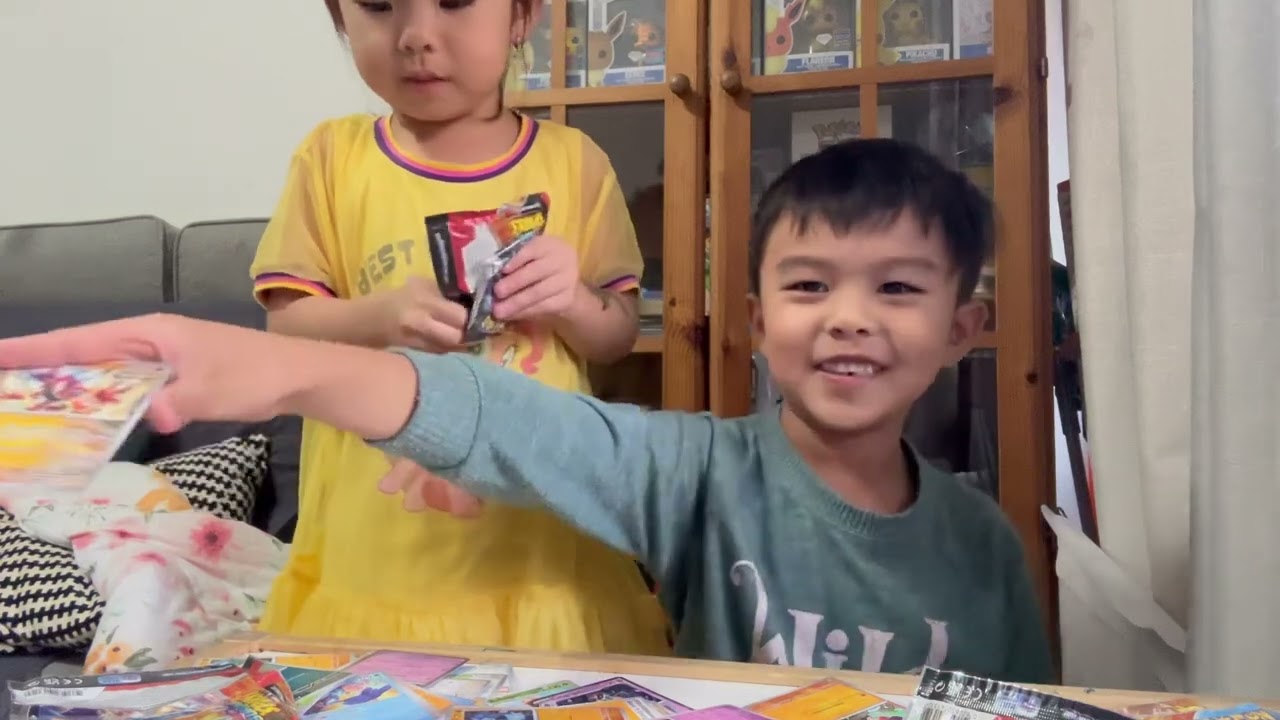 10 Surging Sparks preorder from EB Games!! Can we chase the PIKACHU???!!