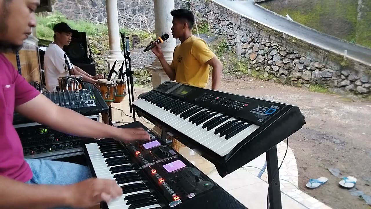 Sinambi nunggu buko😒