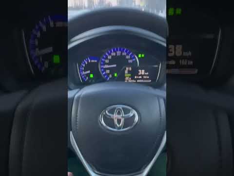 Toyota Corolla Fielder Hybrid обороты двигателя