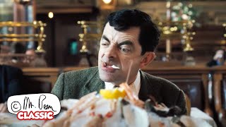 Mr Bean's Seafood Nightmare ! | Mr Bean's Holiday | Classic Mr Bean